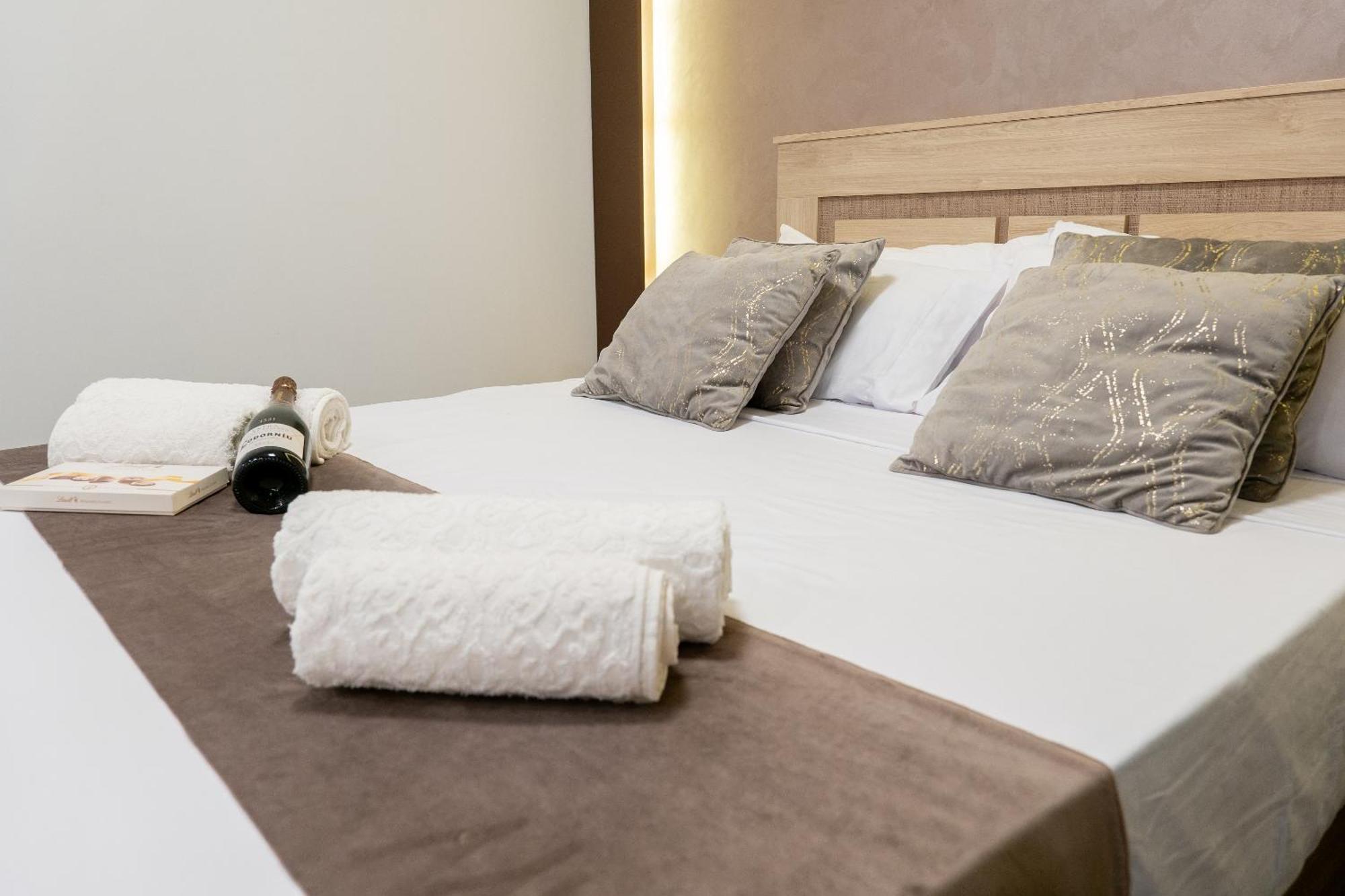 Apartamento Turistico Lux Center Valência Exterior foto