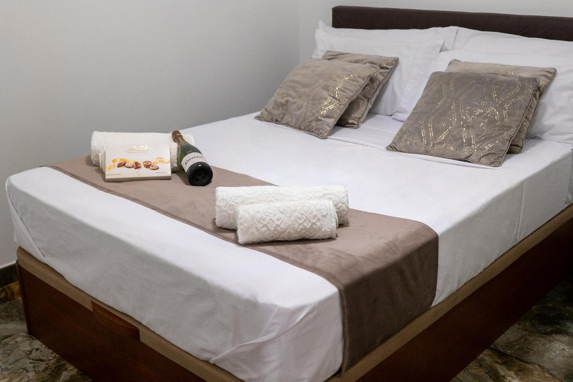 Apartamento Turistico Lux Center Valência Exterior foto